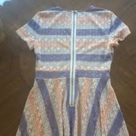 BCBGMAXAZRIA Renley Dress Size M - Picture 4 of 5